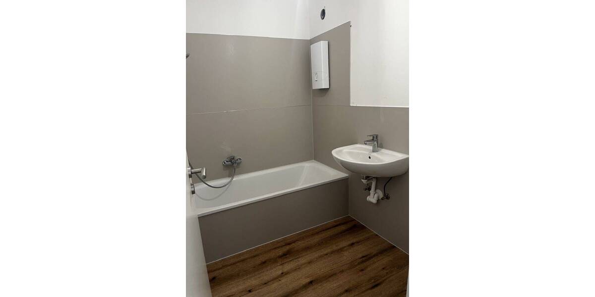 Etagenwohnung Lippstadt-Süd Kernstadt - 4 Zimmer, 82 m&sup2;, 650&euro; | Angebot:26796782