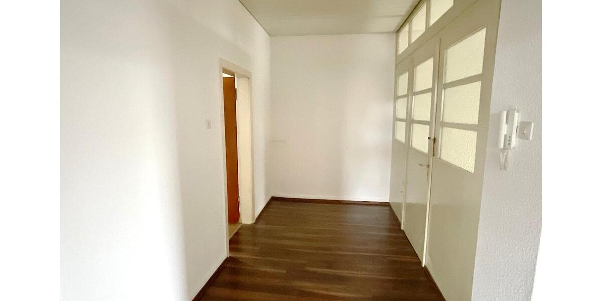 Etagenwohnung Paderborn - 2 Zimmer, 80 m&sup2;, 790&euro; | Angebot:25920244