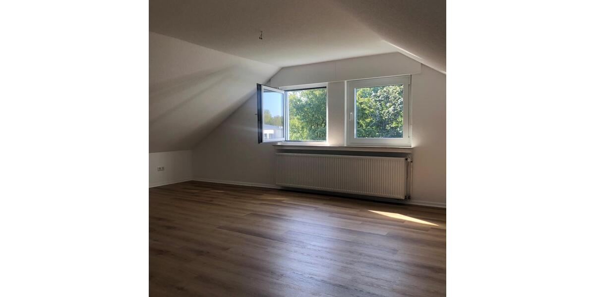 Dachgeschoßwohnung Oelde - 1 Zimmer, 65 m&sup2;, 615&euro; | Angebot:25933967