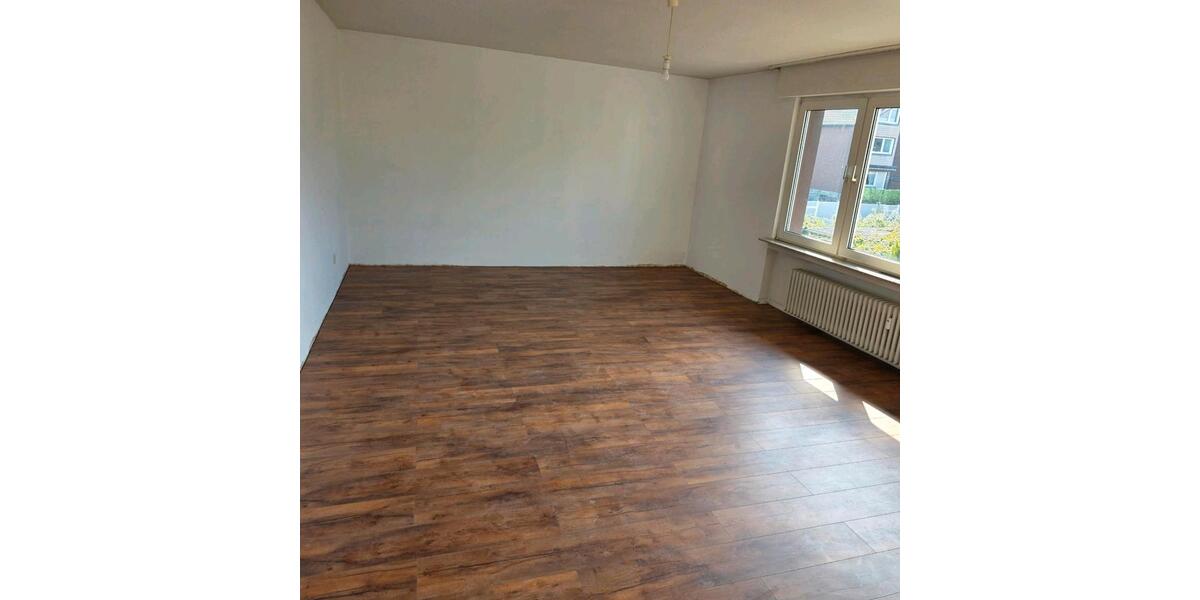 Etagenwohnung Anröchte - 2 Zimmer, 85 m&sup2;, 750&euro; | Angebot:26250324