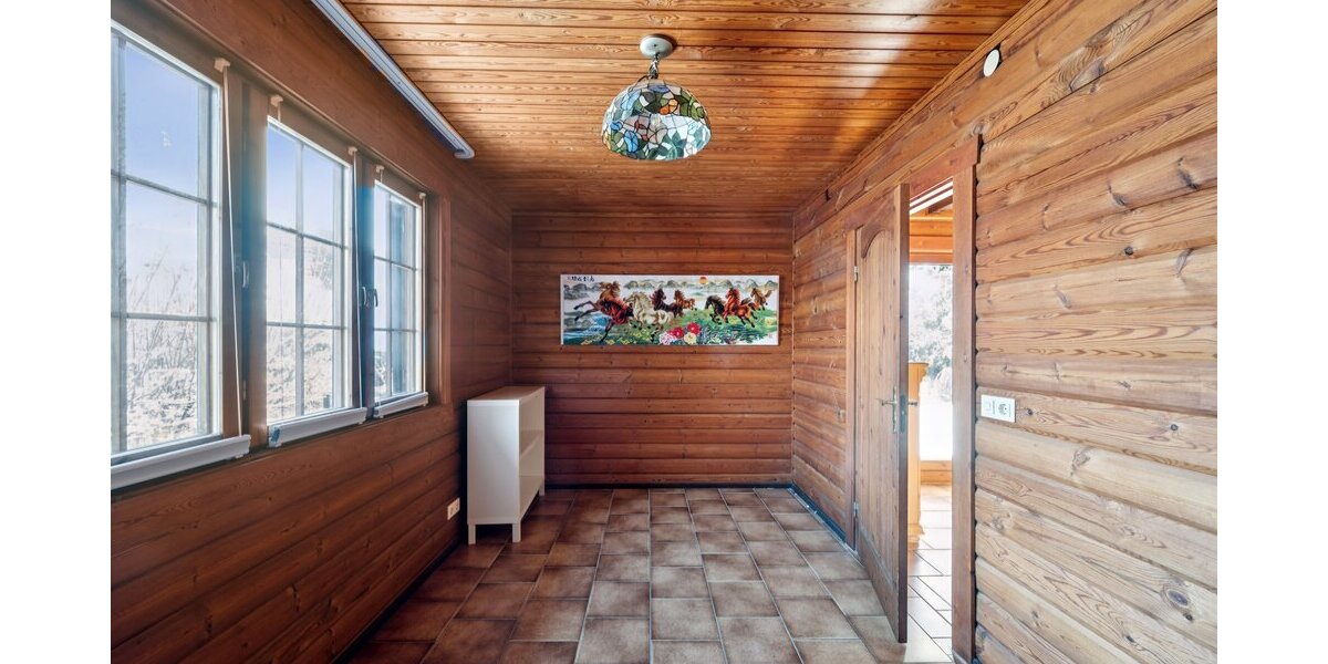 ? Charmantes Blockbohlenhaus in traumhafter Höhenlage von Warstein-Hirschberg - Einfamilienhaus Warstein | Angebot:25232863