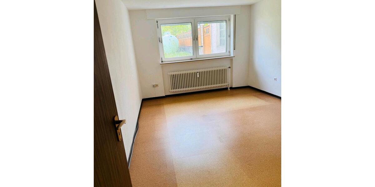 Terrassenwohnung Anröchte - 3 Zimmer, 90 m&sup2;, 700&euro; | Angebot:26447959