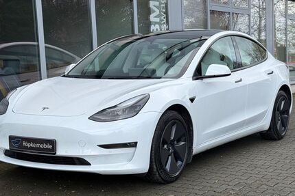 Tesla Model 3 56.467 km 29.890 &euro; Paderborn 33100