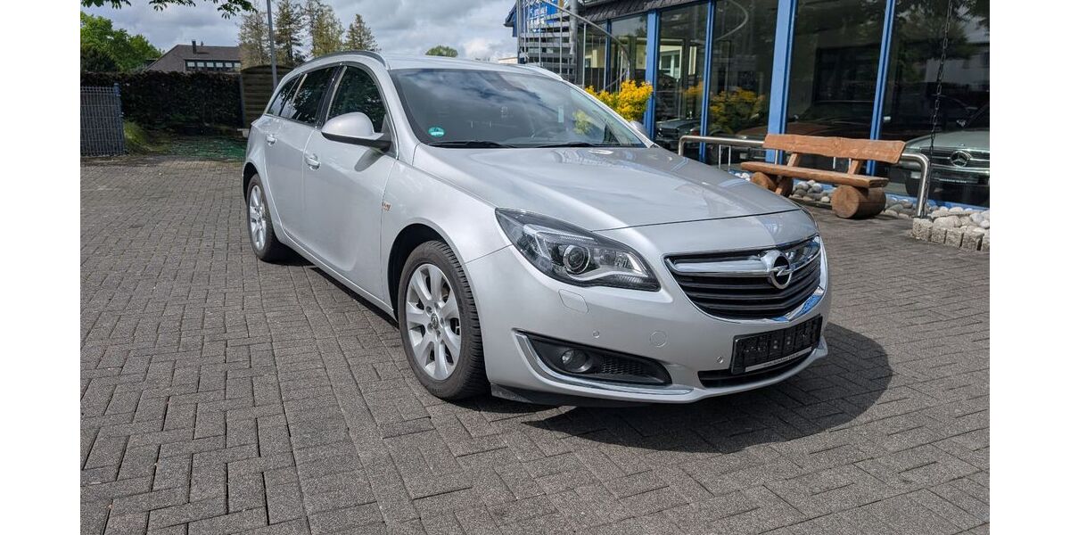 Opel Insignia 107.000 km 9.800 &euro; Büren 33142