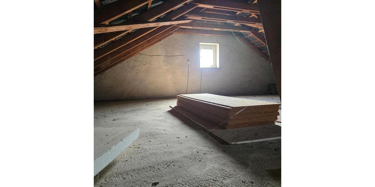 Etagenwohnung Anröchte - 2 Zimmer, 85 m&sup2;, 750&euro; | Angebot:26250324