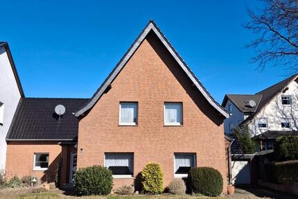 Haus Paderborn Neuenbeken - 7 Zimmer, 170 m&sup2;, 270.000&euro; | Angebot:26040803