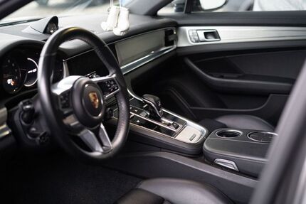 Porsche Panamera 90.567 km 49.900 &euro; Paderborn 33100
