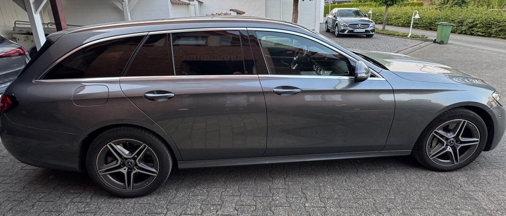 Mercedes-Benz E 300 48.000 km 35.500 &euro; Paderborn 33104