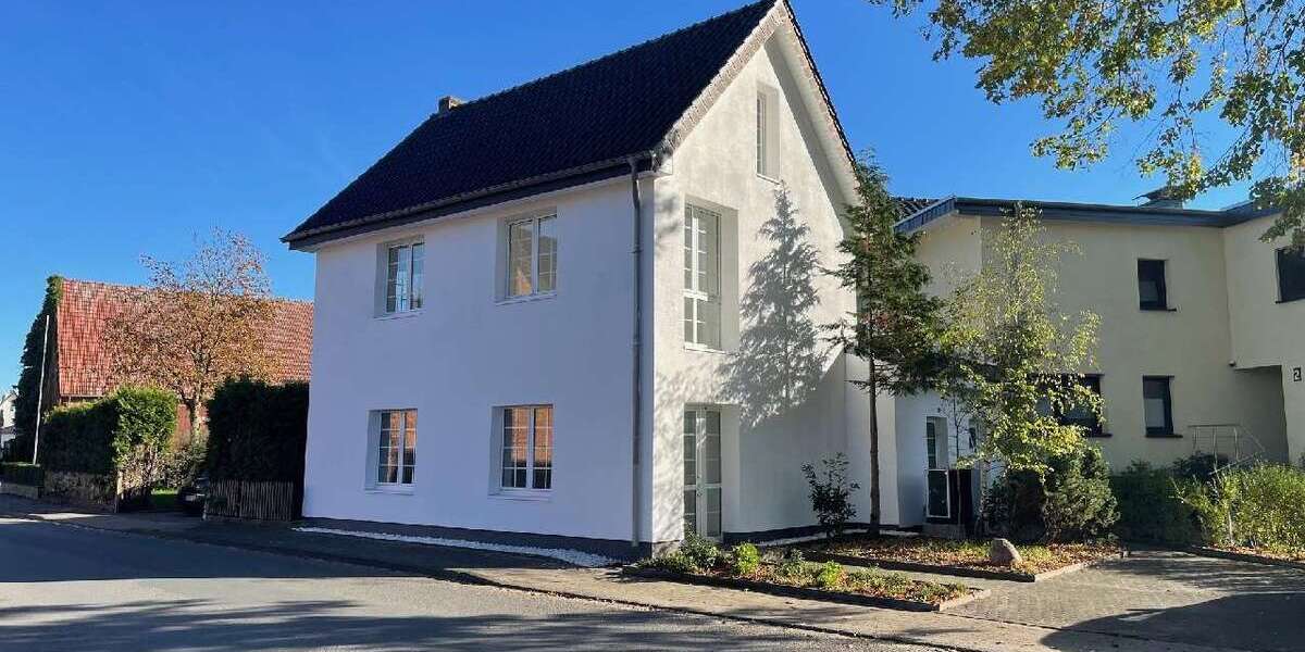 Einfamilienhaus Salzkotten - 4 Zimmer, 141 m&sup2;, 399.900&euro; | Angebot:25854765