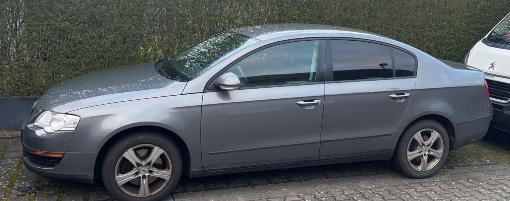 VW Passat 182.563 km 1.500 &euro; Gütersloh 33334