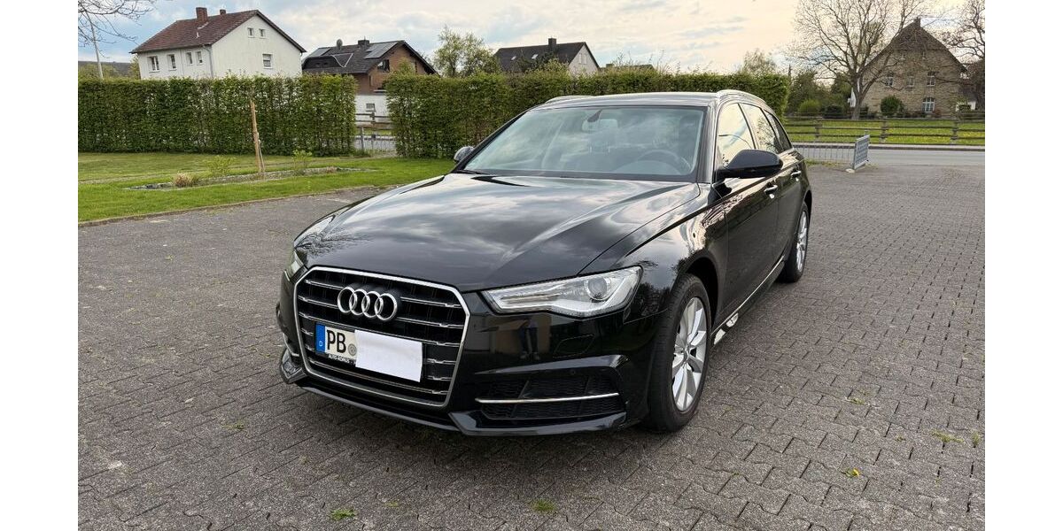 Audi A6 236.000 km 12.950 &euro; Büren 33142
