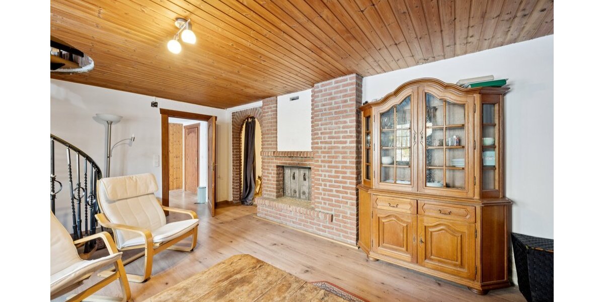 ? Charmantes Blockbohlenhaus in traumhafter Höhenlage von Warstein-Hirschberg - Einfamilienhaus Warstein | Angebot:25232863