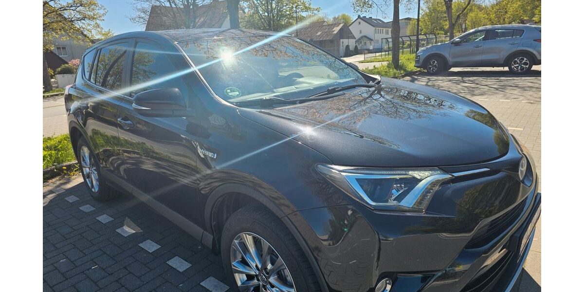 Toyota RAV 4 130.000 km 20.300 &euro; Rüthen 59602