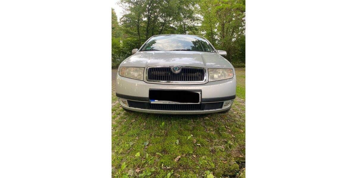 Skoda Fabia 130.000 km 2.300 &euro; Paderborn 33104