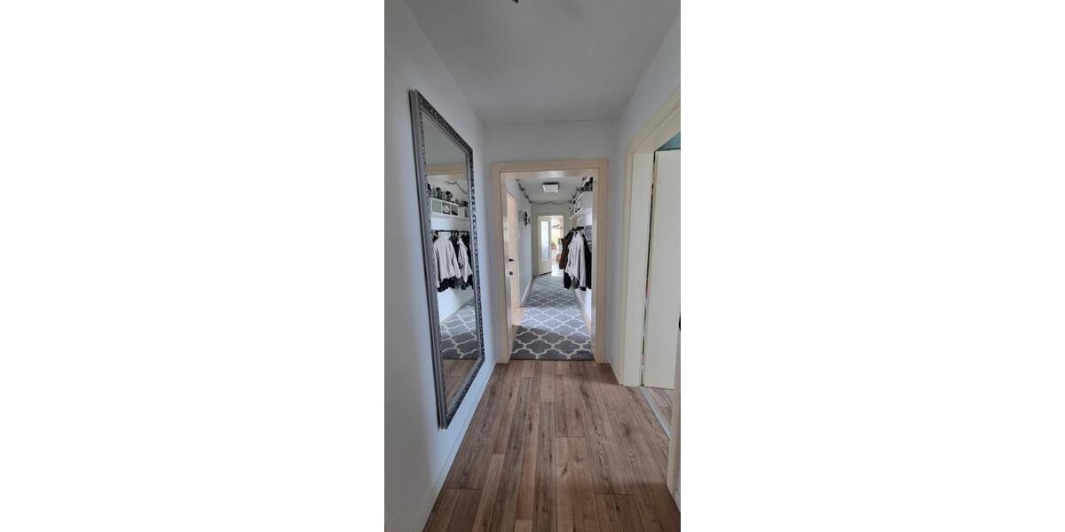 Dachgeschoßwohnung Lippstadt Garfeln - 3 Zimmer, 95 m&sup2;, 869&euro; | Angebot:25395287