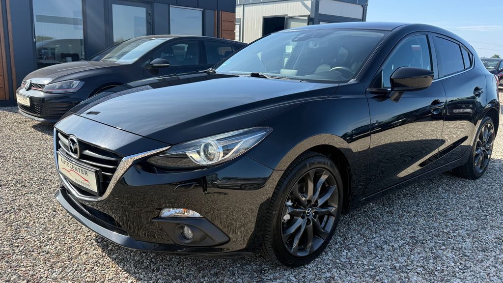 Mazda 3 95.000 km 12.490 &euro; Paderborn 33106