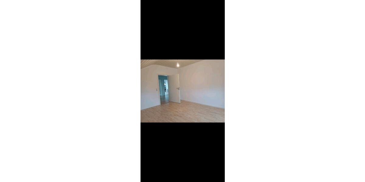 Dachgeschoßwohnung Möhnesee - 2 Zimmer, 106 m&sup2;, 985&euro; | Angebot:26556961