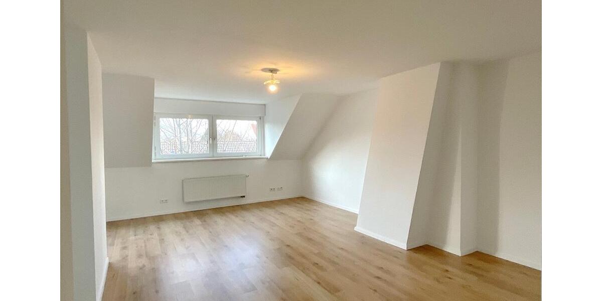 Etagenwohnung Paderborn - 3 Zimmer, 100 m&sup2;, 990&euro; | Angebot:25920224