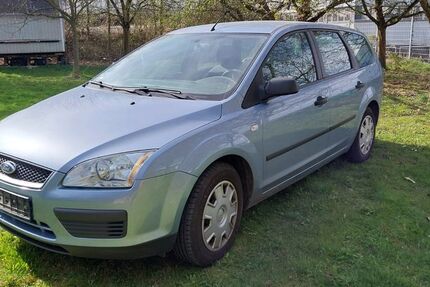 Ford Focus 118.600 km 3.600 &euro; Bad Wünnenberg 33181