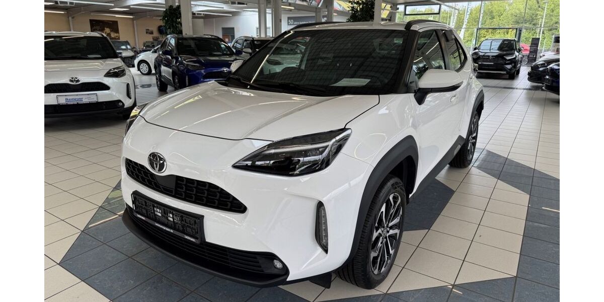 Toyota Yaris Cross 10.685 km 24.490 &euro; Paderborn 33104