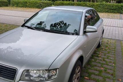 Audi A4 233.000 km 990 &euro; Paderborn 33100