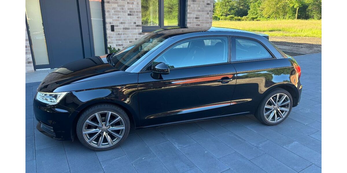 Audi A1 133.700 km 8.300 &euro; Hövelhof 33161