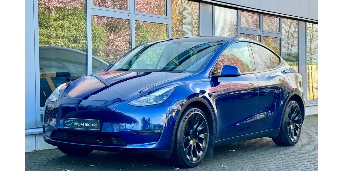 Tesla Model Y 83.738 km 31.890 &euro; Paderborn 33100