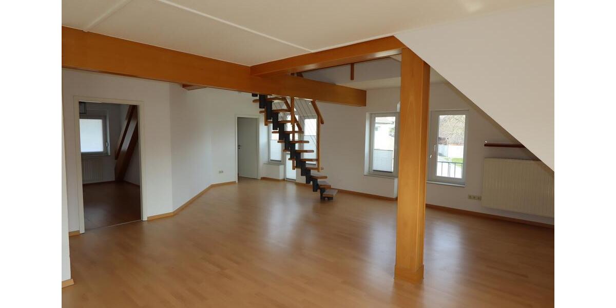 Maisonettenwohnung Büren - 4 Zimmer, 180 m&sup2;, 990&euro; | Angebot:25900426