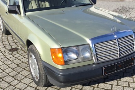 Mercedes-Benz E 230 69.800 km 10.800 &euro; Paderborn 33104