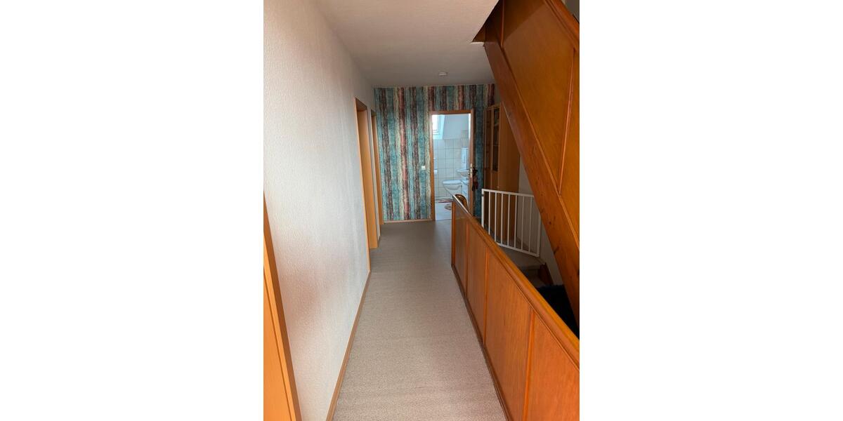 Etagenwohnung Rietberg - 6 Zimmer, 175 m&sup2;, 1.400&euro; | Angebot:25900205