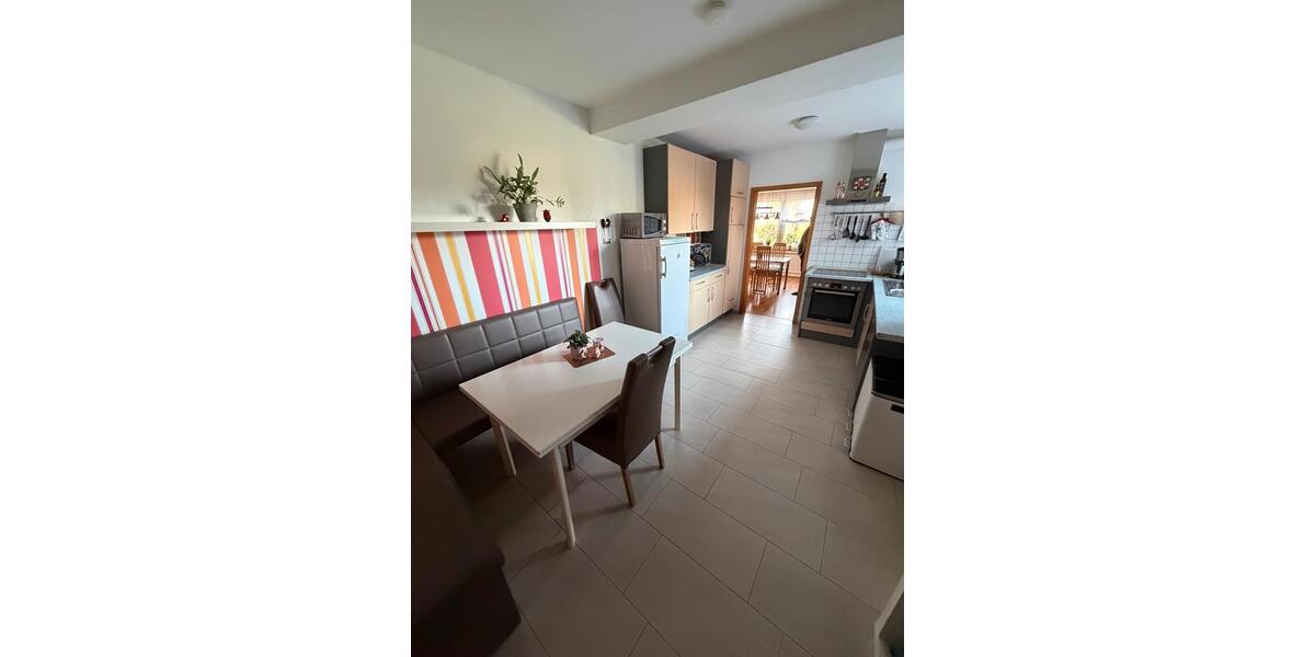 Etagenwohnung Rietberg - 6 Zimmer, 175 m&sup2;, 1.400&euro; | Angebot:25900205