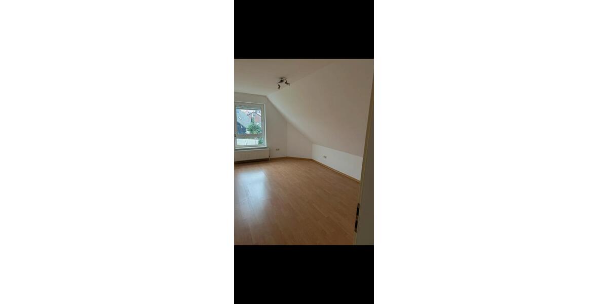 Etagenwohnung Anröchte - 3 Zimmer, 85 m&sup2;, 765&euro; | Angebot:26629605