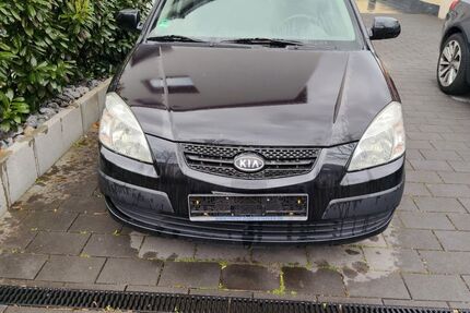 Kia Rio 167.000 km 1.800 &euro; Paderborn 33104