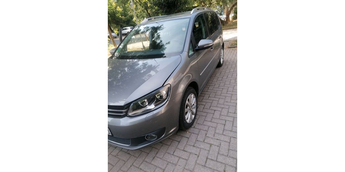 VW Touran 136.250 km 8.950 &euro; Soest 59494