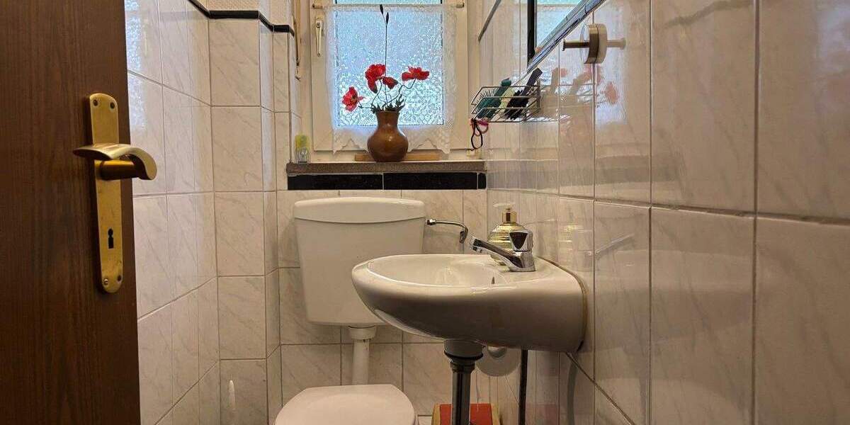 Mehrfamilienhaus, Wohnhaus Rheda-Wiedenbrück Rheda - 5 Zimmer, 159 m&sup2;, 329.000&euro; | Angebot:25669559