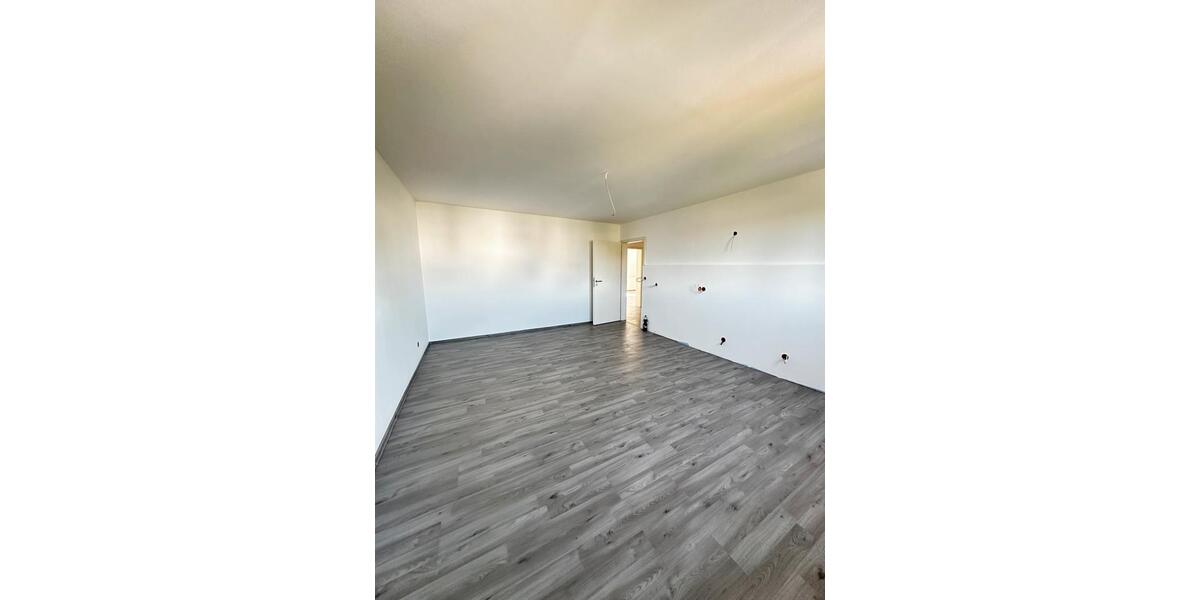 Dachgeschoßwohnung Lippstadt Overhagen - 3 Zimmer, 104 m&sup2;, 1.000&euro; | Angebot:25972345