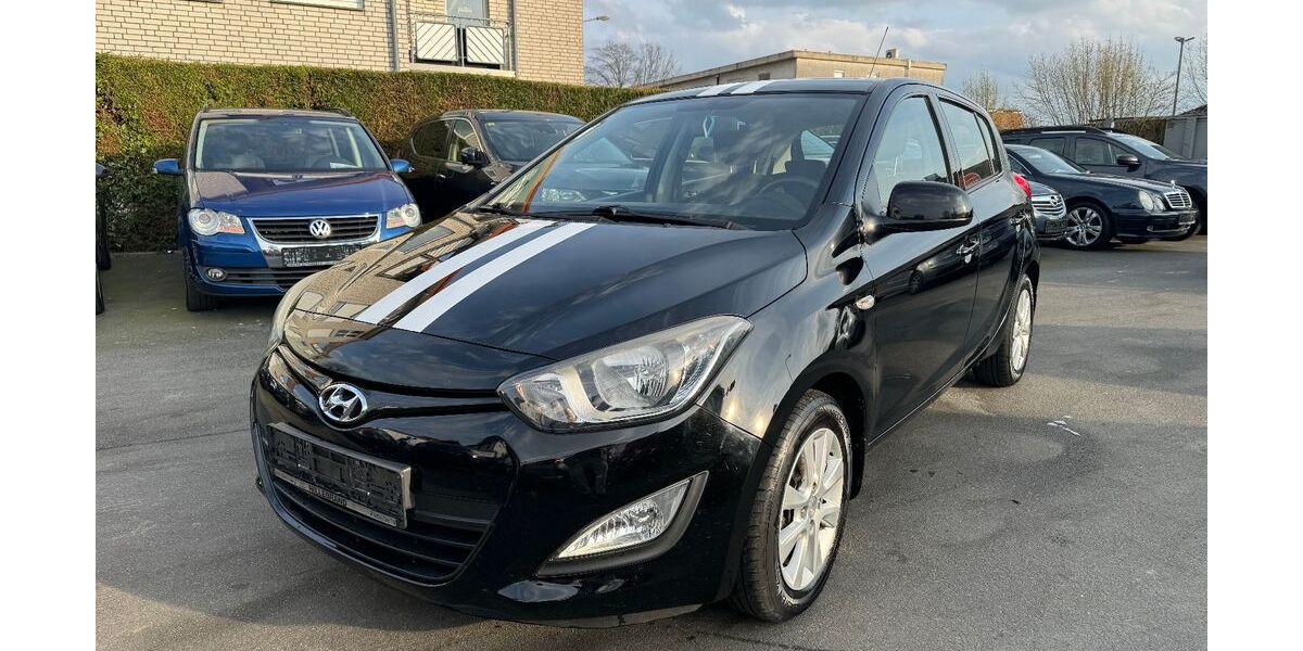 Hyundai i20 173.000 km 3.750 &euro; Paderborn 33100