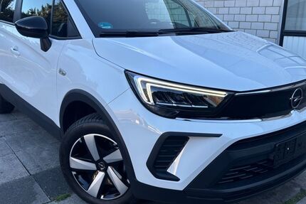 Opel Crossland (X) 21.952 km 13.990 &euro; Paderborn 33104