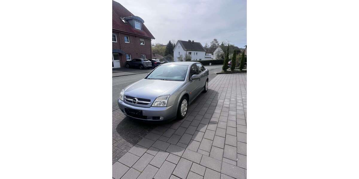 Opel Vectra 16.100 km 1.900 &euro; Büren 33142