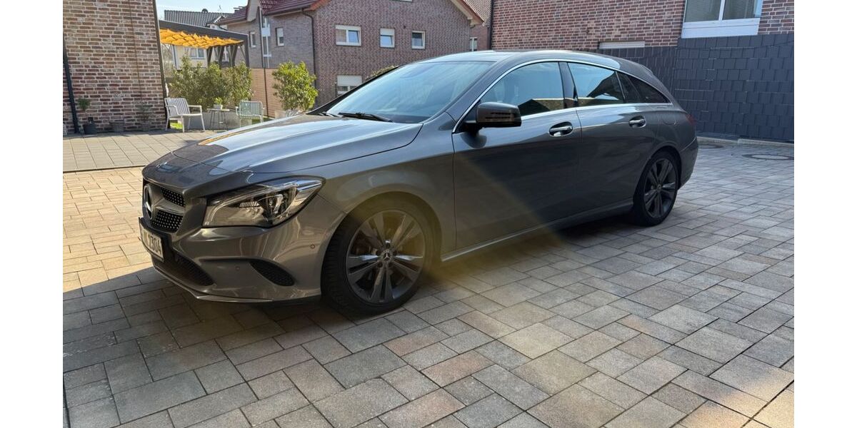 Mercedes-Benz CLA 200 Shooting Brake 115.000 km 18.600 &euro; Delbruck 33129