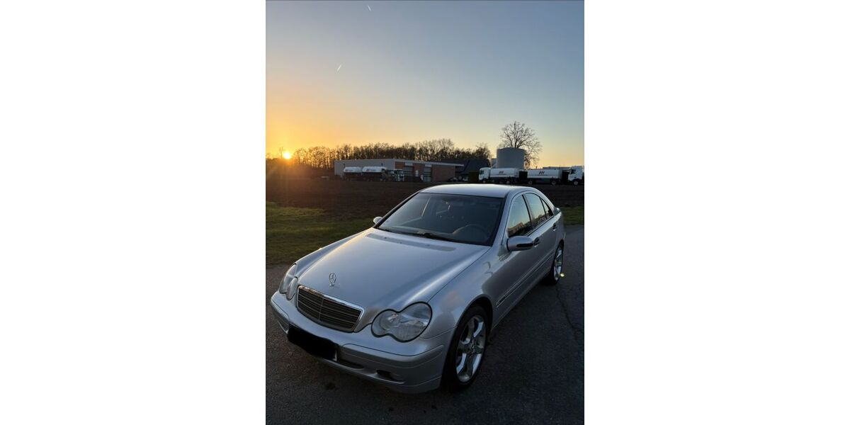 Mercedes-Benz C 180 157.000 km 5.500 &euro; Verl 33415