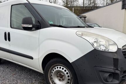 Opel Combo 146.000 km 4.599 &euro; Paderborn 33106