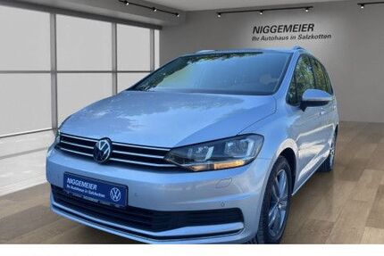 VW Touran 105.832 km 22.490 &euro; Salzkotten 33154