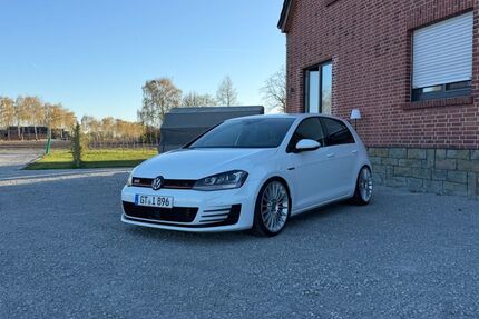 VW Golf 101.648 km 17.800 &euro; Langenberg 33449