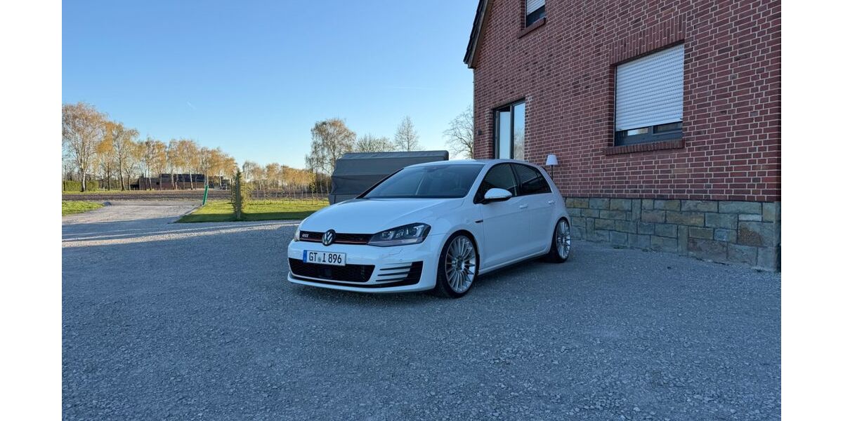 VW Golf 101.648 km 18.000 &euro; Langenberg 33449