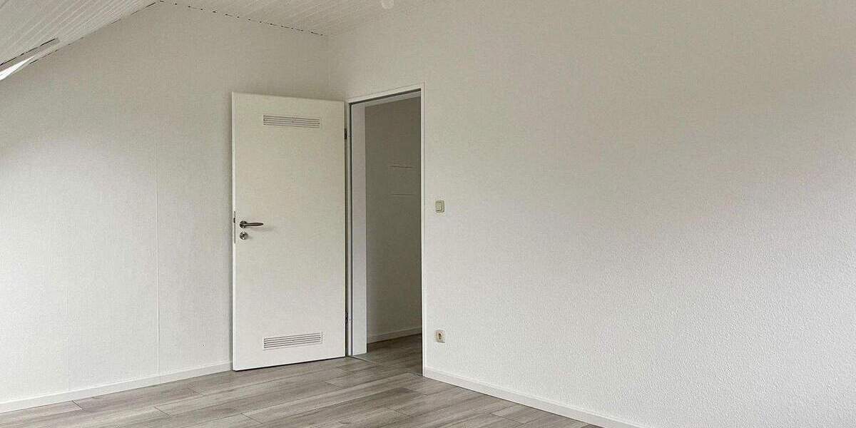 Etagenwohnung Paderborn OT Schloß Neuhaus Schloß Neuhaus - 3 Zimmer, 76 m&sup2;, 650&euro; | Angebot:25724174