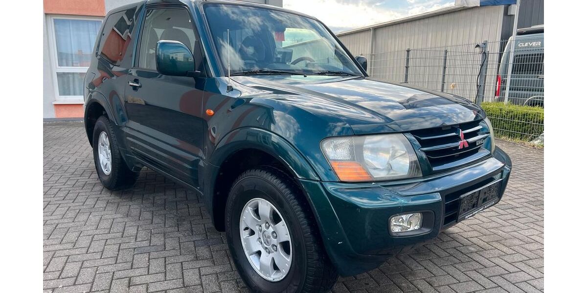 Mitsubishi Pajero 220.050 km 4.500 &euro; Lippstadt 59557