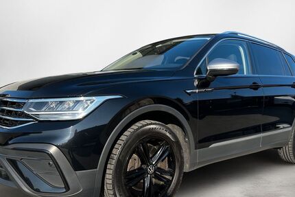 VW Tiguan Allspace 120.000 km 28.990 &euro; Paderborn 33100
