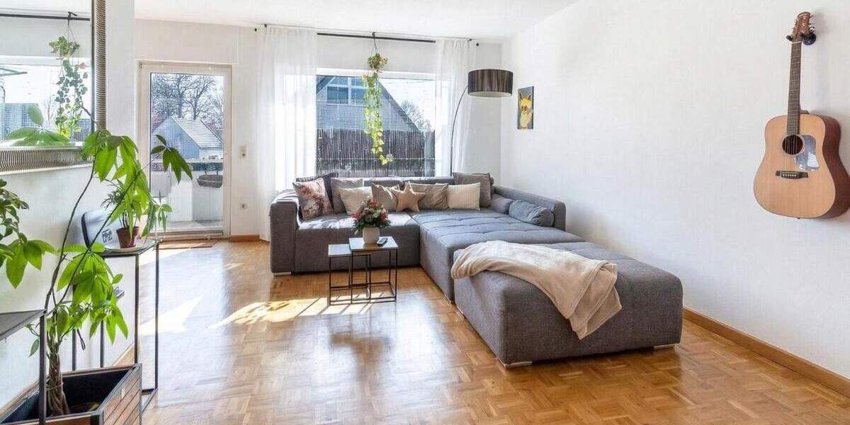 Etagenwohnung Gütersloh Innenstadt - 3 Zimmer, 87 m&sup2;, 179.000&euro; | Angebot:25679058