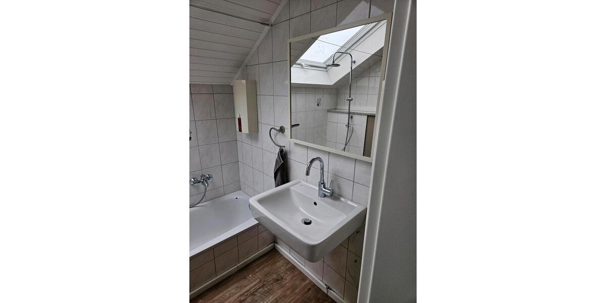 Dachgeschoßwohnung Lippstadt Overhagen - 2 Zimmer, 58 m&sup2;, 139.000&euro; | Angebot:27219055